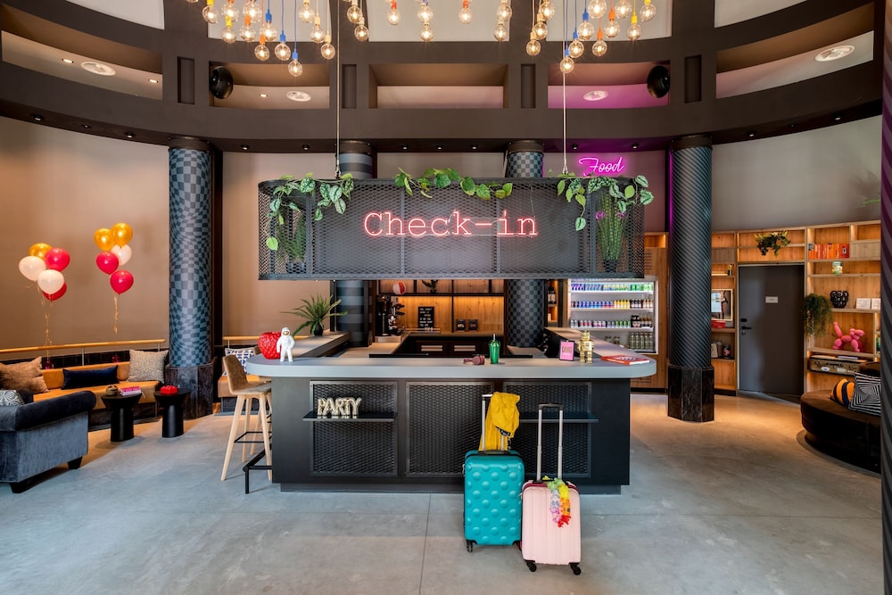 Moxy the Hague — photo 2